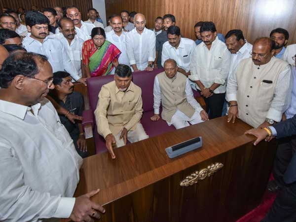 భారీ బందోబస్తు ఏర్పాట్లు చేసిన పోలీసులు