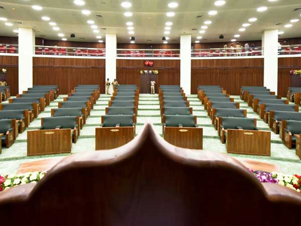 ముందస్తు అనుమతితో అసెంబ్లీని సందర్శించే అవకాశం