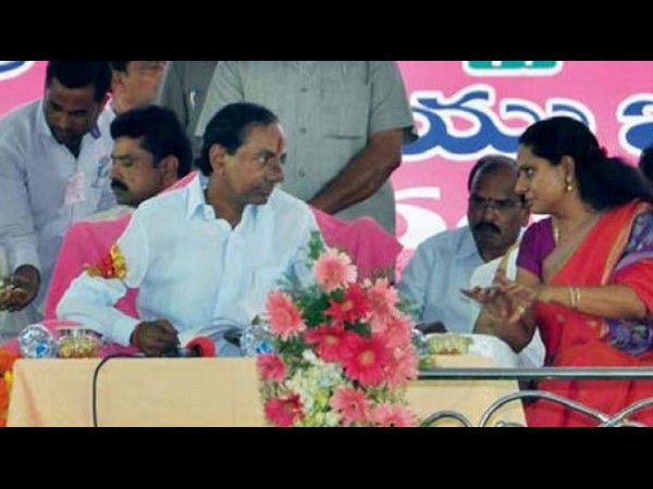 సీఎం ద్రుష్టికి ఎంపీ కవిత తీసుకెళ్లలేరా?