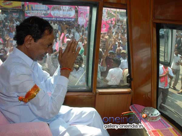 ఉన్నతాధికారులు ముఖ్యమైన మెయిల్స్ చూస్తారు..