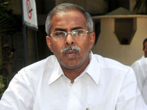 రంగంలో వైయస్ వివేకా