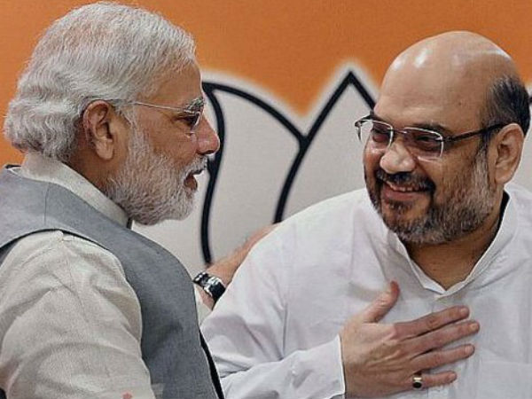 విజయ్ రూపానీ విందులో ఇలా..