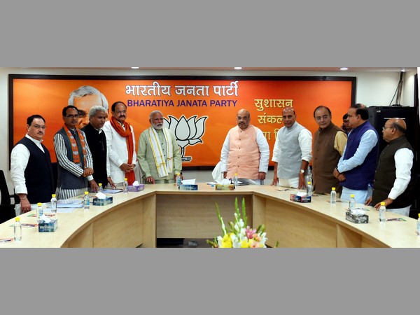 మణిపూర్‌కు పీయూష్ గోయల్