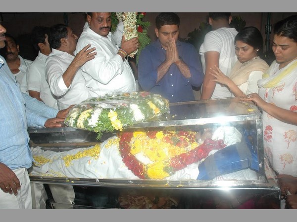 భూమా బాధపడుతుండేవారన్న చంద్రబాబు భూమా బాధపడుతుండేవారన్న చంద్రబాబు