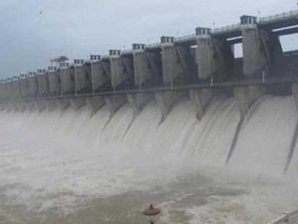 మూడు గంటల నుండి రెండు గంటలకు తగ్గిన నీటీ సరఫరా