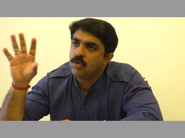 కమలనాథులకు వ్యతిరేకమైనా పారికర్ క్యాబినెట్‌లో చోటు