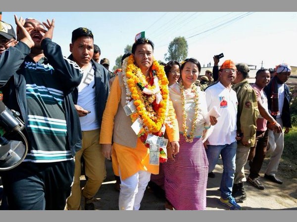 రాష్ట్ర క్యాబినెట్ నుంచి బిశ్వజిత్ ప్రాతినిధ్యం