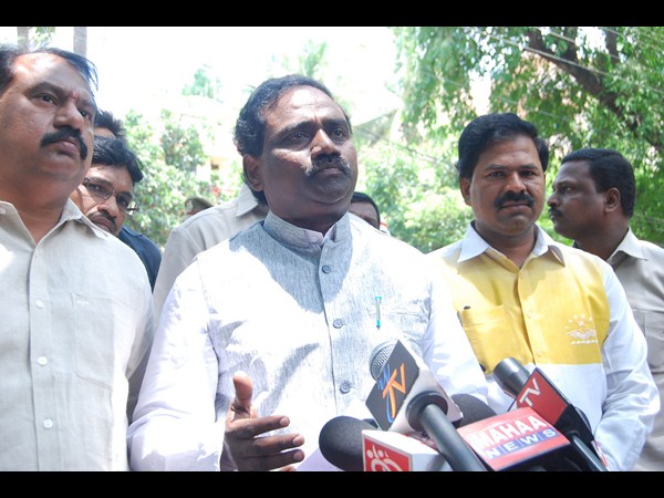 రావెల కిషోర్ బాబు అవుట్?