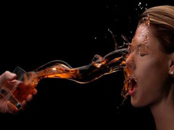 Kerala Muslim fanatic wants acid poured on woman's face if 'she barks against Islam' Kerala Muslim fanatic wants acid poured on woman's face if 'she barks against Islam'