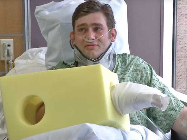 Man who tried to stop Olathe bar shooting speaks from his hospital room Man who tried to stop Olathe bar shooting speaks from his hospital room