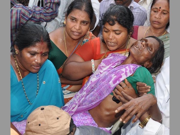 సోదరే అంత్యక్రియలు చేసింది...