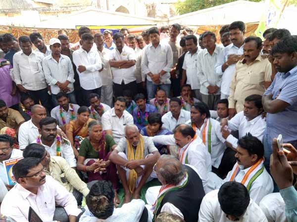 మంథని చరిత్రలోనే అతిపెద్ద నిరసన: