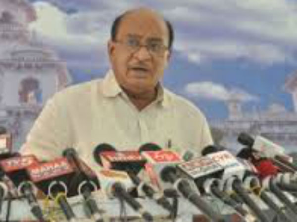గోదావరి జలాల తరలింపులో జగన్‌పై గోరంట్ల