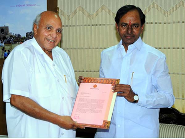 ఫిలింసిటీకి 295 ఎకరాలు: