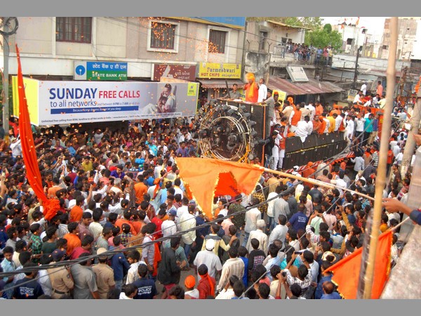 ఏకం కావాలి..