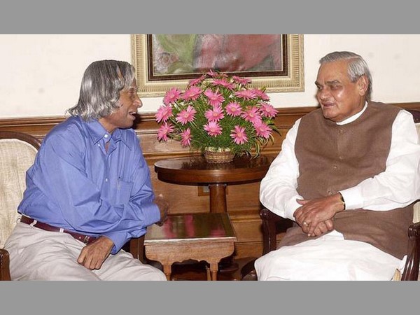 2002లో కలాం ఎన్నిక