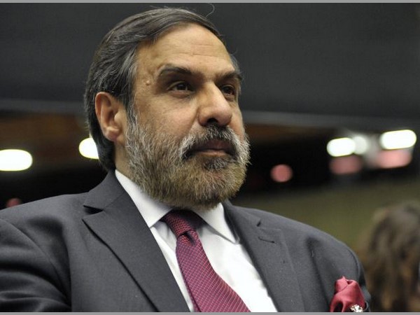  దేశం సంగతి పట్టదా? అని ప్రశ్నించిన కాంగ్రెస్