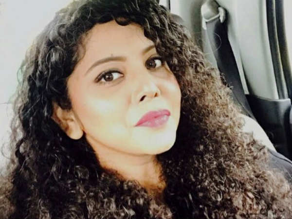 అసభ్య సందేశాలపై ఫిర్యాదు..