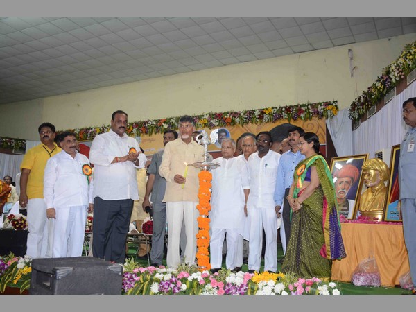 ఎన్టీఆర్ ఉన్నత విద్యాదరణ