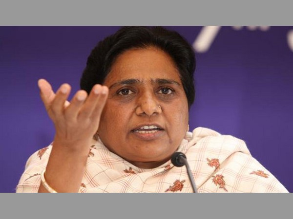 మాయాపై ఎన్ఆర్‌హెచ్ఎం కుంభకోణం