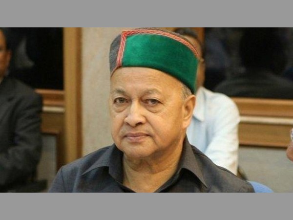 సీఎం వీరభద్రసింగ్‌పై సీబీఐ, ఈడీ కేసు