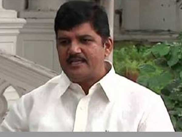 ధూళిపాళ్ల నరేంద్ర ధూళిపాళ్ల నరేంద్ర