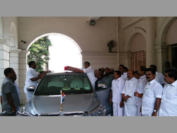 ఏం చెద్దాం అంటూ చర్చలు