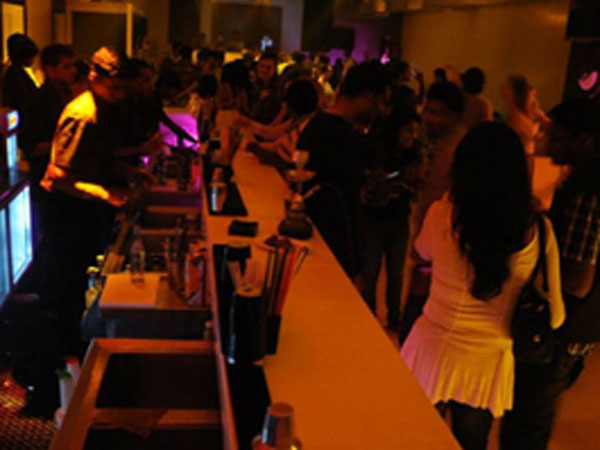 పబ్బుల్లో మాటామంతి 