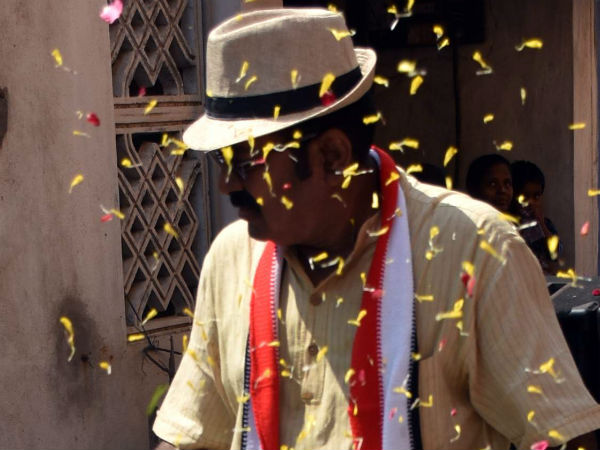 దినకరన్ చేసిన పనికి ఐటీ దాడులు