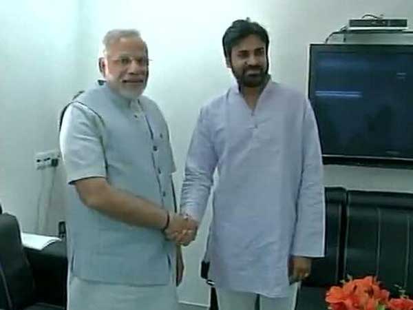 పవన్ ఎలా కన్విన్స్ అవుతారు?