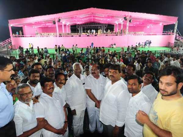 సీఎం కేసీఆర్ ఉదార స్వభావి...