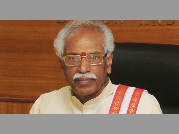 దేశ ప్రగతి పట్ల కమలనాథుల కప్పదాట్లు