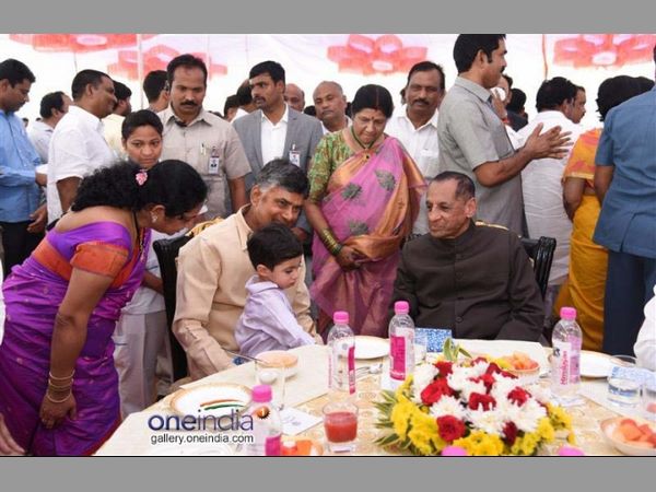 ఇదీ నరసింహన్!