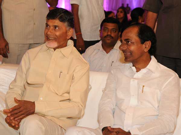 కేసీఆర్కు భయపడి వచ్చారు కేసీఆర్కు భయపడి వచ్చారు