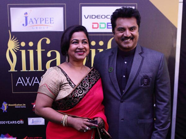 టీటీవీ దెబ్బతో శరత్ కుమార్, రాధిక టీటీవీ దెబ్బతో శరత్ కుమార్, రాధిక