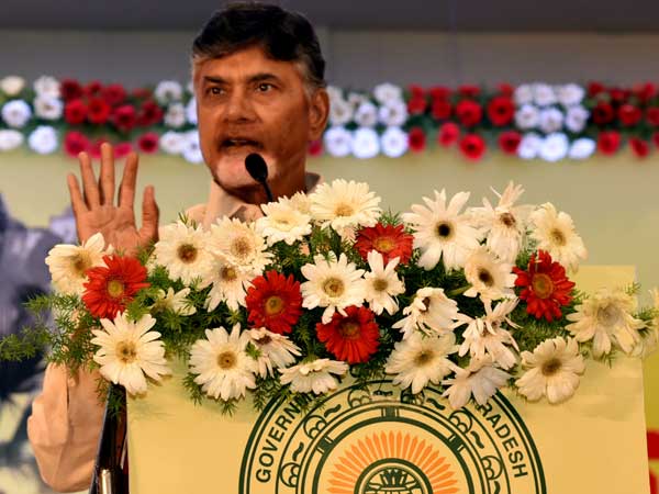 చంద్రబాబు పావులు
