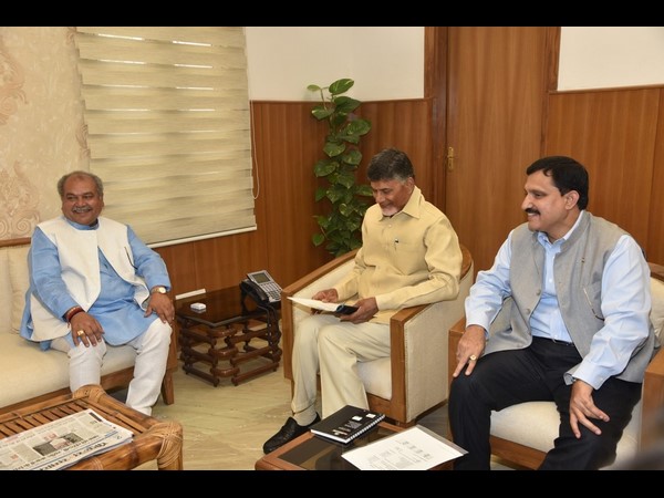 ఉపాధిహామీ బకాయిలు చెల్లించాలి