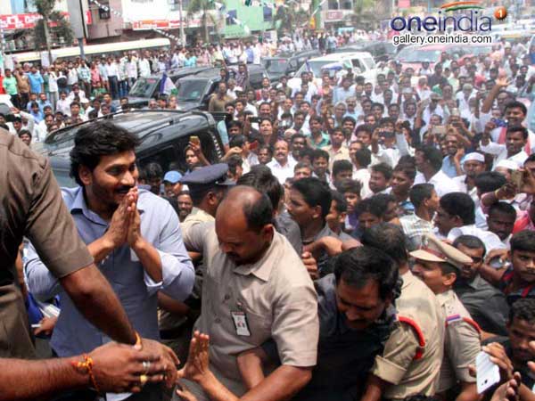 జగన్ ప్రశ్నలకు స్పందించాలి.. బీజేపీ
