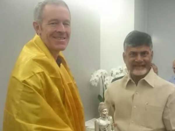 యాపిల్ ఐ ఫోన్.. మేడిన్ ఆంధ్ర