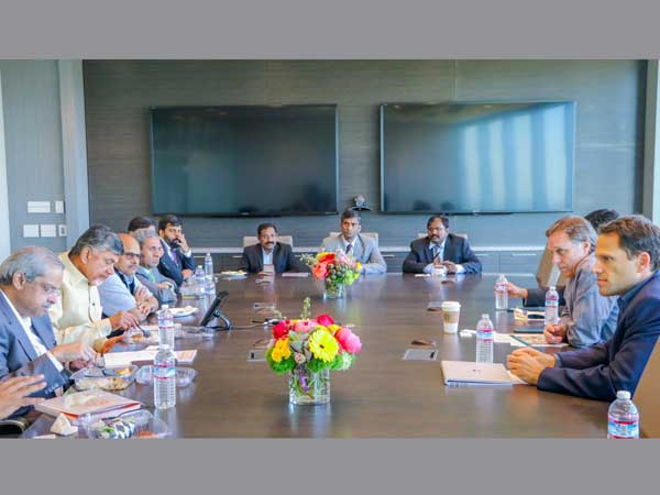 గతంలో లోకేష్, చంద్రబాబుతో చర్చలు