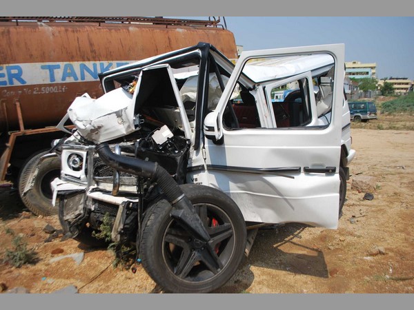 సడన్ బ్రేక్ వేసినా.. సడన్ బ్రేక్ వేసినా..