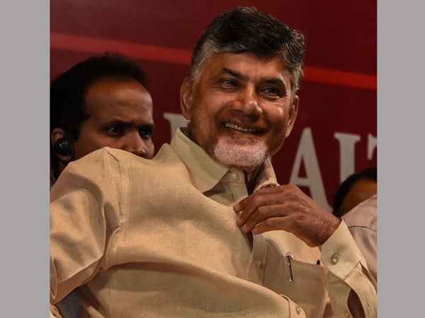 అడ్డంగా దొరికిన దొంగ