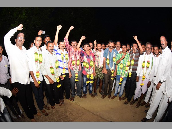  రైతులకు ఘన సన్మానం