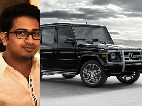 పూలతో అలంకరించిన శకటంలో: పూలతో అలంకరించిన శకటంలో: