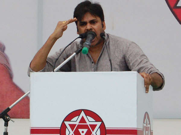 తెలంగాణకు అనుకూలంగా పవన్ ఇలా..