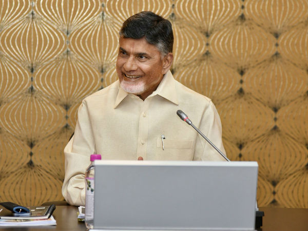 ఎమ్మెల్యేలు, ఎమ్మెల్సీలపై బాబు ఆగ్రహం