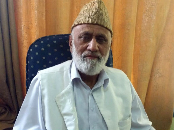 గులాం తనయుడు మేనేజ్మెంట్ విద్యార్థి