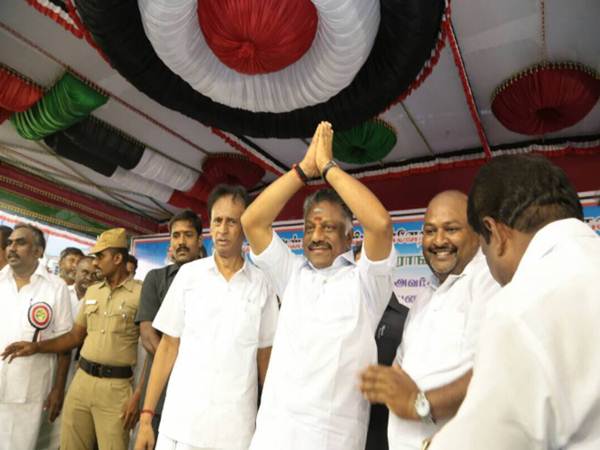 ఒక్కటైన నాయకులు