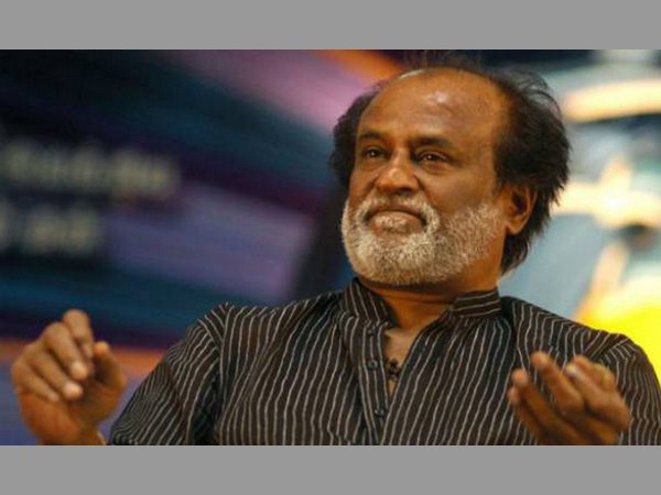 వ్యతిరేకులకు పోటీగా అభిమానుల ఆగ్రహం