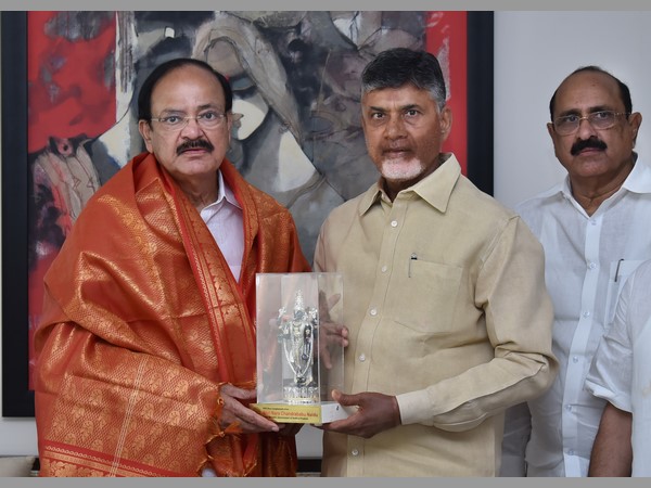 తాను దెబ్బతిని, చంద్రబాబును దెబ్బకొట్టిన కేసీఆర్